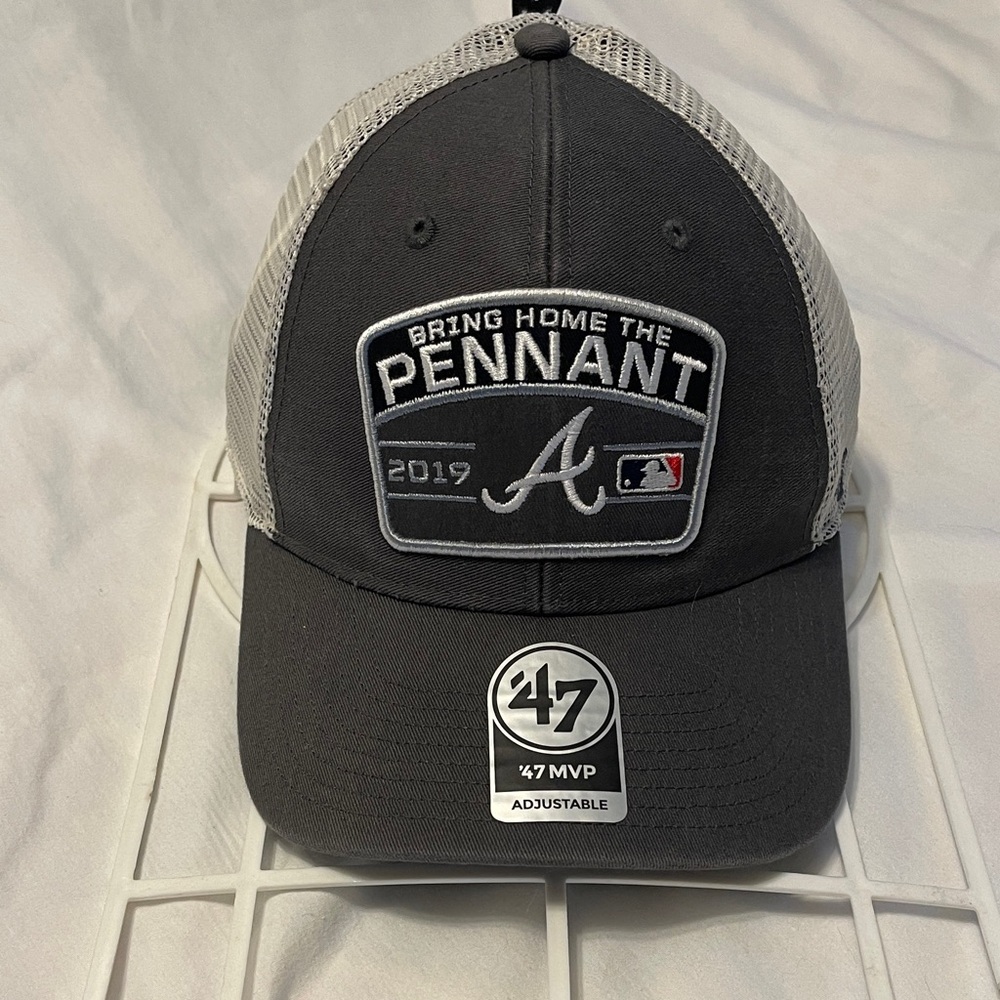 'Oakland Athletics, 47 Dark Gray MVP Cap with White Mesh